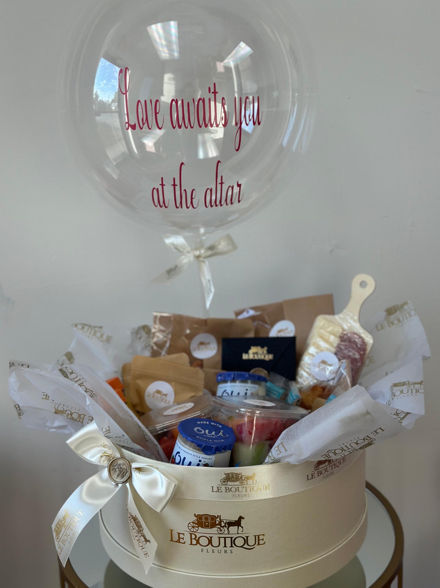 Large Breakfast Box + Balloon