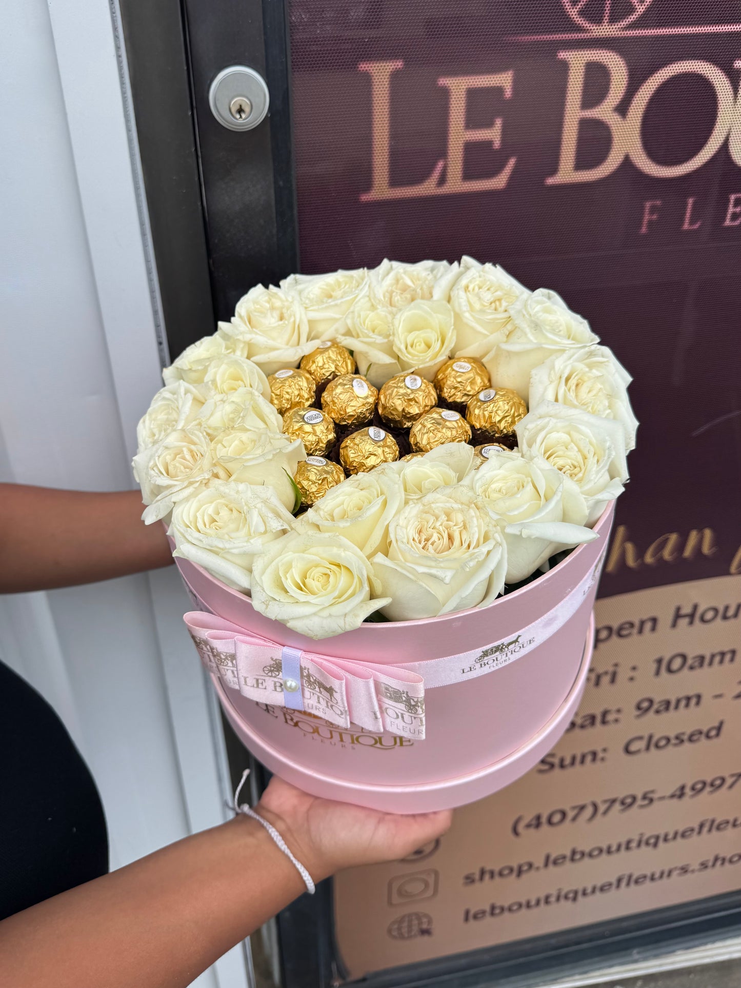 Roses & Chocolates