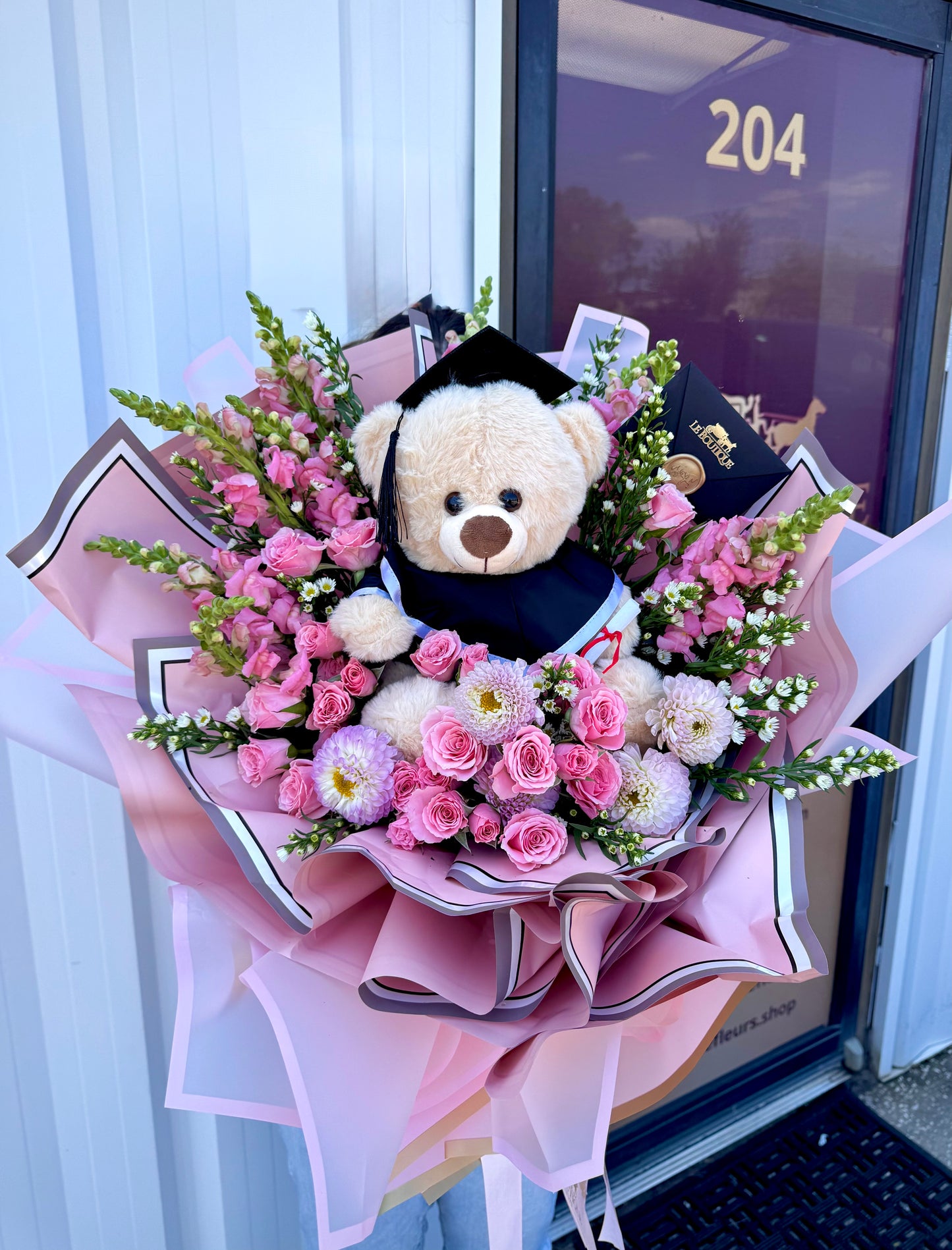 The Luxe Grad Bouquet