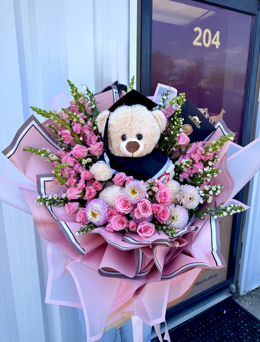 The Luxe Grad Bouquet